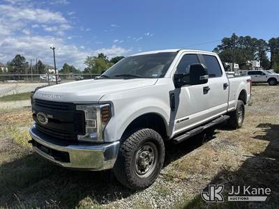 2019 Ford F250 4x4 Crew-Cab Pickup Truck