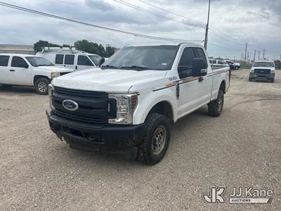 2019 Ford F-250 SD Extended-Cab Pickup Truck