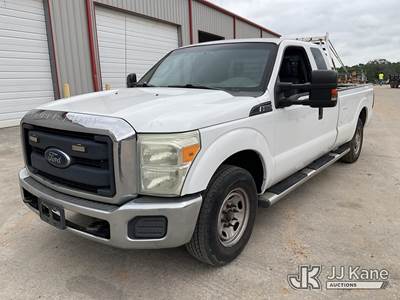 2016 Ford F250 Extended-Cab Pickup Truck
