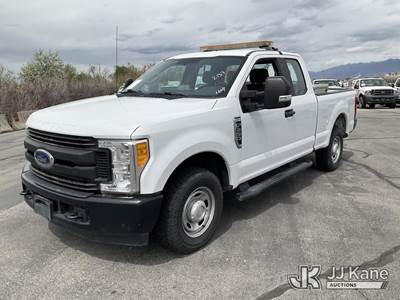 2017 Ford F250 Extended-Cab Pickup Truck