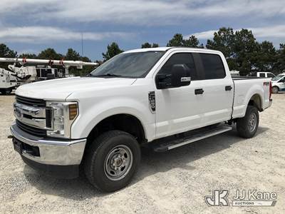 2019 Ford F-250 SD Crew-Cab Pickup Truck