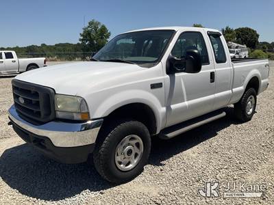 2003 Ford F250 4x4 Extended-Cab Pickup Truck