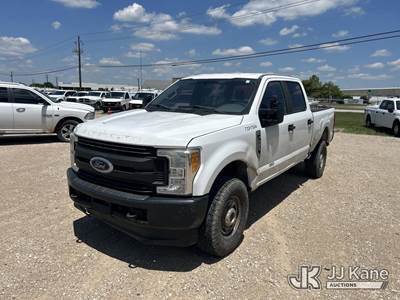 2017 Ford F250 4x4 Crew-Cab Pickup Truck