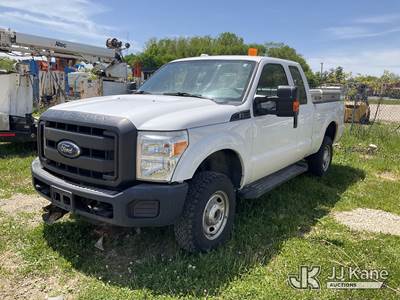 2015 Ford F-250 SD Extended-Cab Pickup Truck