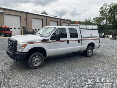 2013 Ford F-250 SD 4x4 Crew-Cab Pickup Truck
