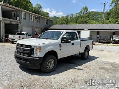 2017 Ford F250 4x4 Extended-Cab Pickup Truck