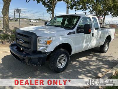 2015 Ford F-250 SD Extended-Cab Pickup Truck