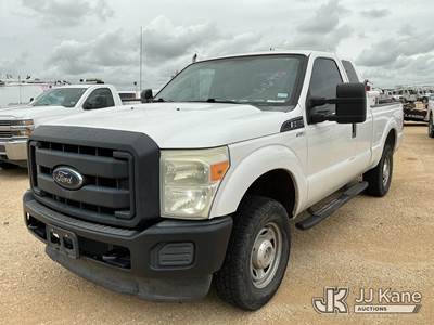 2016 Ford F250 4x4 Extended-Cab Pickup Truck