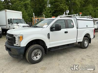 2017 Ford F-250 SD Extended-Cab Pickup Truck