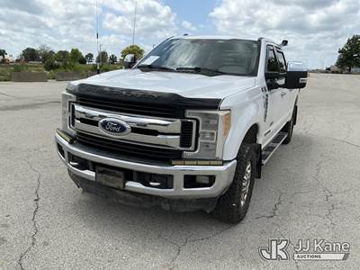 2017 Ford F250 4x4 Crew-Cab Pickup Truck