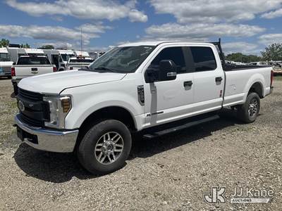 2018 Ford F250 4x4 Crew-Cab Pickup Truck