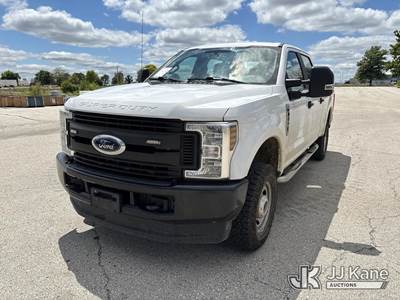 2019 Ford F-250 SD Crew-Cab Pickup Truck