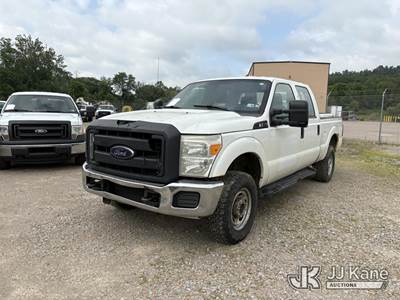 2015 Ford F250 4x4 Crew-Cab Pickup Truck