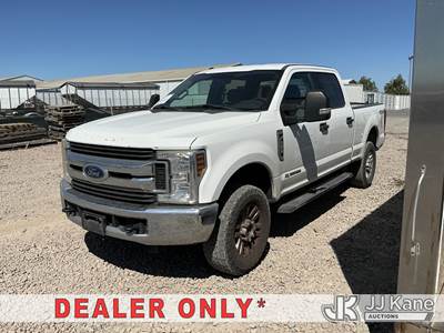 2018 Ford F-250 SD Crew-Cab Pickup Truck