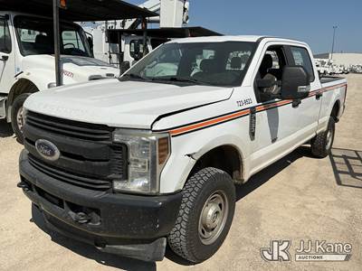 2019 Ford F250 4x4 Crew-Cab Pickup Truck