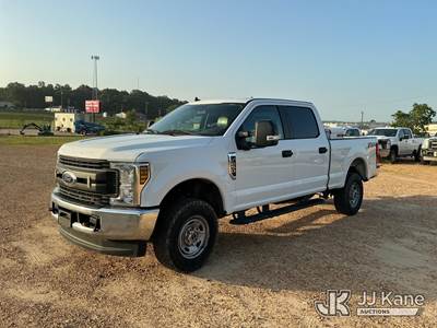 2019 Ford F250 4x4 Crew-Cab Pickup Truck