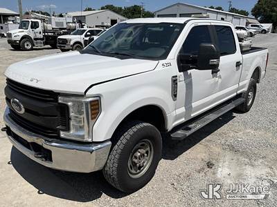 2018 Ford F250 4x4 Crew-Cab Pickup Truck