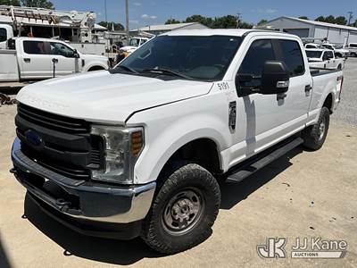 2018 Ford F250 4x4 Crew-Cab Pickup Truck