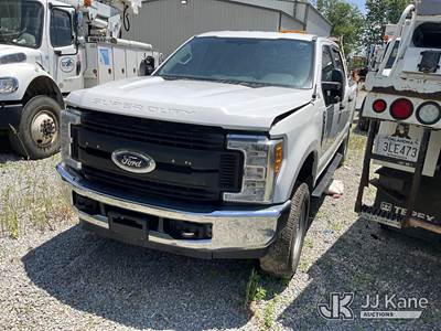 2018 Ford F250 4x4 Crew-Cab Pickup Truck