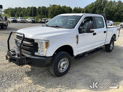 2019 Ford F-250 SD Crew-Cab Pickup Truck
