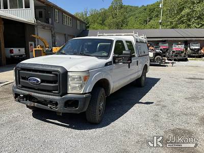 2015 Ford F250 4x4 Crew-Cab Pickup Truck