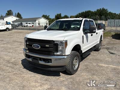 2019 Ford F-250 SD Crew-Cab Pickup Truck