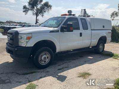 2015 Ford F-250 SD Extended-Cab Pickup Truck