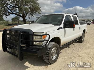 2012 Ford F-250 SD Crew-Cab Pickup Truck