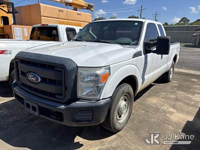 2013 Ford F-250 SD Extended-Cab Pickup Truck