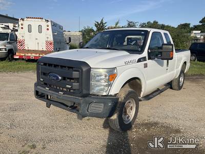 2014 Ford F-250 SD Extended-Cab Pickup Truck