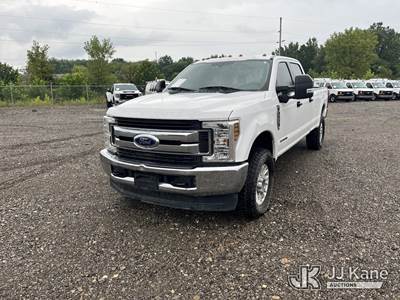 2019 Ford F250 4x4 Crew-Cab Pickup Truck