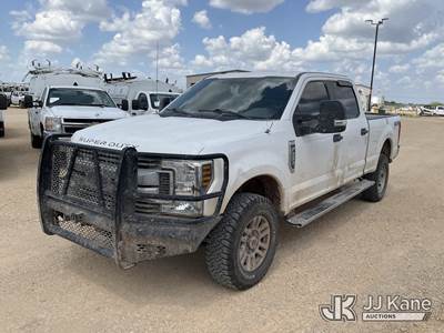 2019 Ford F250 4x4 Crew-Cab Pickup Truck
