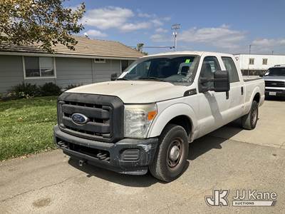2011 Ford F-250 SD Crew-Cab Pickup Truck