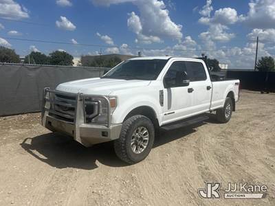 2022 Ford F-250 SD Crew-Cab Pickup Truck