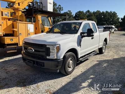2019 Ford F-250 SD Extended-Cab Pickup Truck