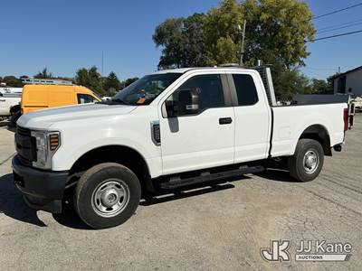 2018 Ford F250 4x4 Extended-Cab Pickup Truck