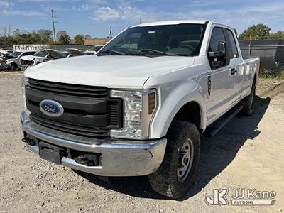 2019 Ford F-250 SD Extended-Cab Pickup Truck