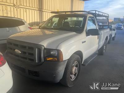 2006 Ford F-350 SD Pickup Truck