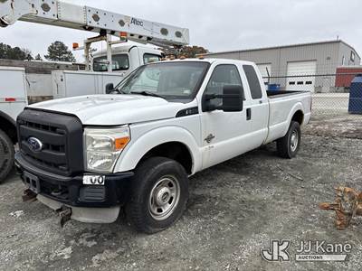 2011 Ford F350 Extended-Cab Pickup Truck