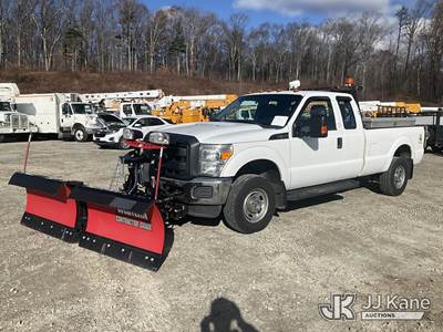 2015 Ford F350 Extended-Cab Pickup Truck