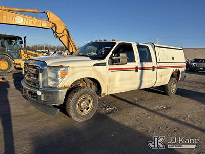 2016 Ford F350 4x4 Crew-Cab Pickup Truck