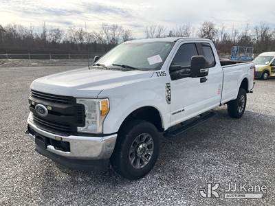 2017 Ford F350 4x4 Extended-Cab Pickup Truck