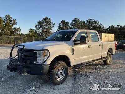 2018 Ford F-350 SD Crew-Cab Pickup Truck