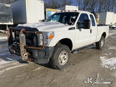 2016 Ford F-350 SD Extended-Cab Pickup Truck