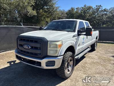 2013 Ford F350 4x4 Crew-Cab Pickup Truck