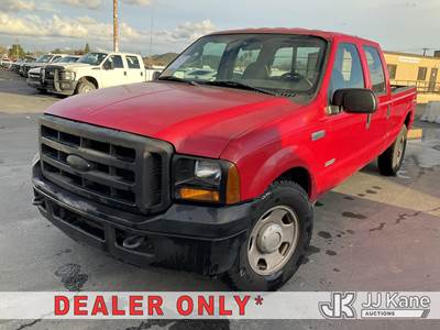 2005 Ford F-350 SD Crew-Cab Pickup Truck