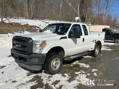 2015 Ford F-350 SD Crew-Cab Service Truck