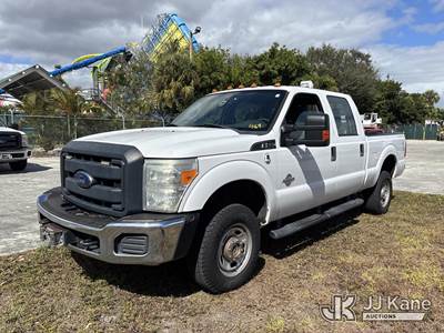 2016 Ford F350 4x4 Crew-Cab Pickup Truck