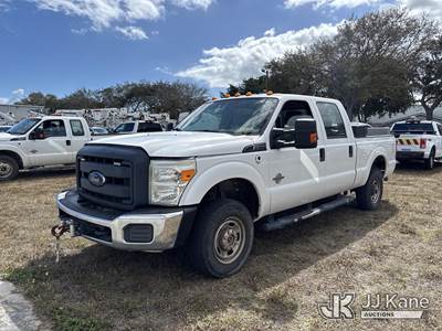 2016 Ford F350 4x4 Crew-Cab Pickup Truck