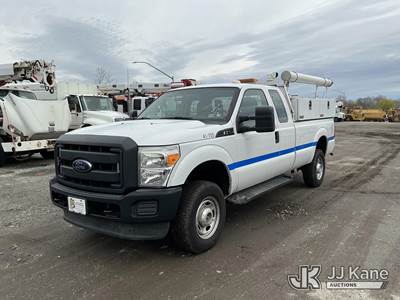 2015 Ford F350 4x4 Extended-Cab Pickup Truck